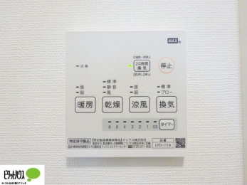 ̑@{Hʐ^F24ԊCECEEEg[t