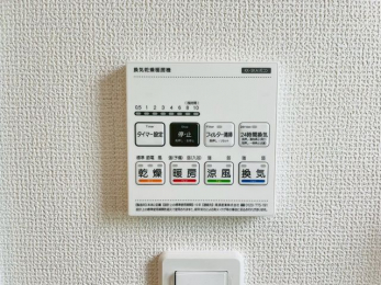 ̑@{Hʐ^FoX^CŚAg[C@