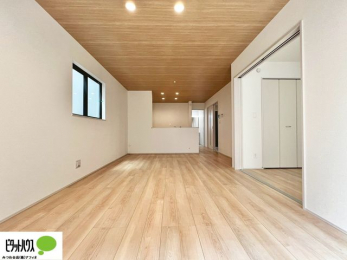 rO@LXkcjȊ傫ȃ\t@uĂfӏ܂ǂłˁB