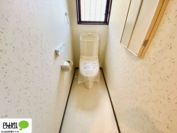 �g�C���@1�E2�K�E�H�V�����b�g�g�C�������B