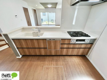 Lb`@VzȂł͂̃sJsJ̃Lb`͖̂yĂ܂ˁB