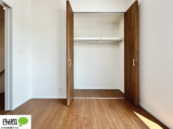 [@傫Ȏ[͂mׂG݂Ղ肵܂܂B