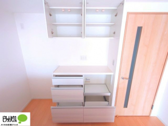 Lb`@Lb`XbLЕtJbv{[ht