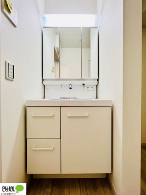 ���ʑ�E���ʏ��@�{�H��ʐ^�F�傫�ȋ��Ō��₷�����ʉ��ϑ�ł�