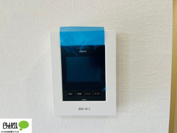 ���̑��@�{�H��ʐ^�F������Ԃ����S��TV���j�^�[�t���C���^�[�z��