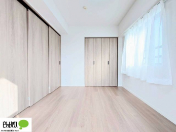 ���[�@���ꂼ��̂������Ɏ��[�X�y�[�X������̂Ńv���C�x�[�g�ȉו����g�߂ɒu�����Ƃ��ł��܂��B