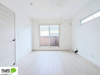 �Q���@2�ʍ̌��Ŗ��邭�A���ʂ��̗ǂ��������ł��B