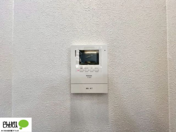 ���̑��@������Ԃ����S��TV���j�^�[�t���C���^�[�z��