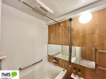 �����@�����̔�������Ă����o�X���[���͍L�X�������B�x���͂��q�l�ƈꏏ�ɗV�тȂ������܂��ˁB