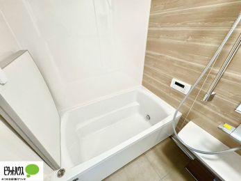 �����@�����������F���̗����ŁA1���̔��������������Ă��������B