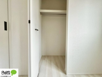 ���[�@���ꂼ��̂������Ɏ��[�X�y�[�X������̂Ńv���C�x�[�g�ȉו����g�߂ɒu�����Ƃ��ł��܂��B