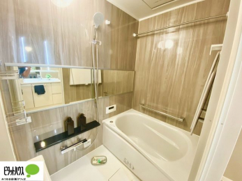 �����@�����������F���̗����ŁA1���̔��������������Ă��������B