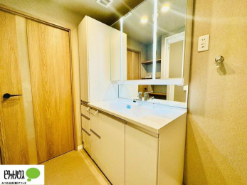 ʑEʏ@Oʋ̗AVNȂǑ[ALXƂʉϑłB