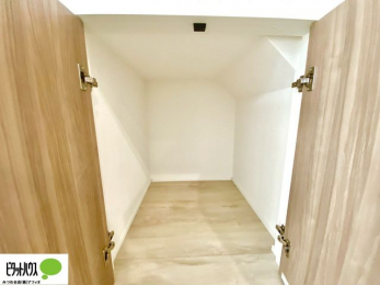 ���̑��@���r���O���[