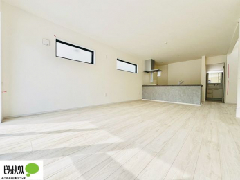 ���r���O�@�C���e���A�̉f����L�X�Ƃ������r���O21��