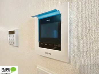 ���̑��@������Ԃ����S��TV���j�^�[�t���C���^�[�z��