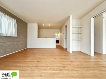 ���r���O�@�l�C�̑ΖʃL�b�`���ŉƑ��݂�Ȃ������ꏏ�B