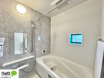 �����@�����������F���̗����ŁA1���̔��������������Ă��������B