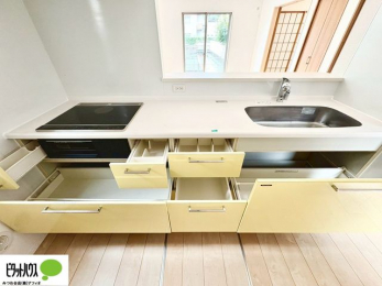 �L�b�`���@�X���C�h���[�t���V�X�e���L�b�`���B�p�X�^��∳�͓�̏o��������X���[�Y��