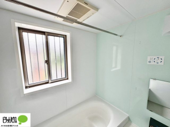 �����@�����̔�������Ă����o�X���[���͍L�X�������B�x���͂��q�l�ƈꏏ�ɗV�тȂ������܂��ˁB