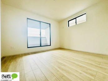 �Q���@�o���R�j�[�ւƑ������邢�����B