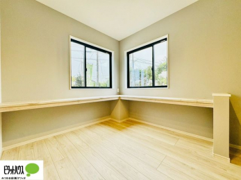 ���r���O�@�X�^�f�B�J�E���^�[�t�����[�e�B���e�B�􂨎q�l�̉ƒ�w�K��e�����[�N�ɂ���