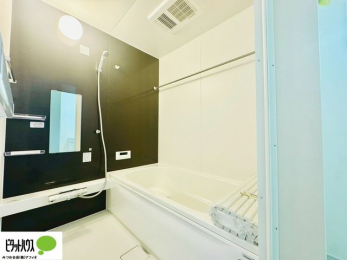 �����@1���̔�����������x���̓��͂��q�l�Ƃ̃R�~���j�P�[�V�����̏�Ƃ���