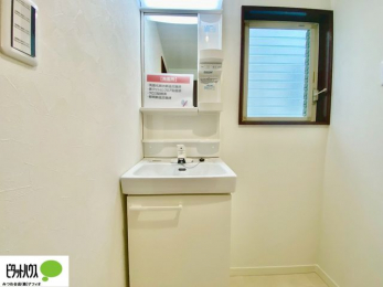 ʑEʏ@g₷VvȐʉϑB̎xx͂n܂܂B