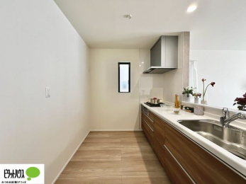 �L�b�`���@�V�z�Ȃ�ł͂̃s�J�s�J�̃L�b�`���͖����̂��������y�������Ă���܂��ˁB