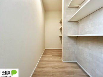 ���̑��@�H���i��ۊǂ�����A�L�b�`���p�i�����[�ł���֗��ȃp���g���[