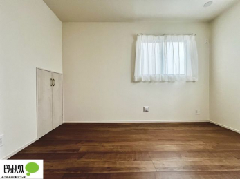 ���̑����ρ@1�K�m���B�傫�ȑ����疾�邢�z�˂�������܂��B