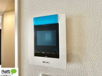 ���̑��@������Ԃ����S��TV���j�^�[�t���C���^�[�z��