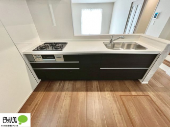 �L�b�`���@�Ƒ��Ƃ��b���Ȃ���y���������ł���J�E���^�[�L�b�`���B