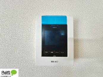 ���̑��@������Ԃ����S��TV���j�^�[�t���C���^�[�z��