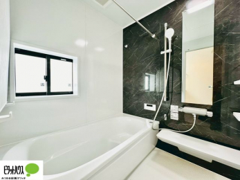 @̔ĂoX[͍LXBx͂qlƈꏏɗVтȂ܂ˁB