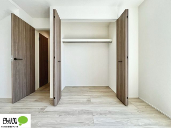 [@傫Ȏ[͂mׂG݂Ղ肵܂܂B