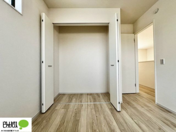 [@傫Ȏ[͂mׂG݂Ղ肵܂܂B