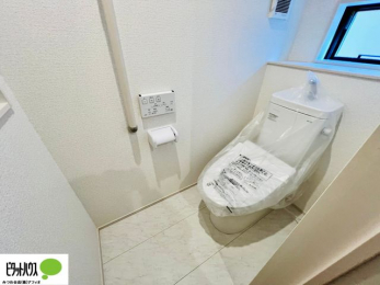 �g�C���@�{�H��ʐ^�@1�E2�K�E�H�V�����b�g�g�C�������B