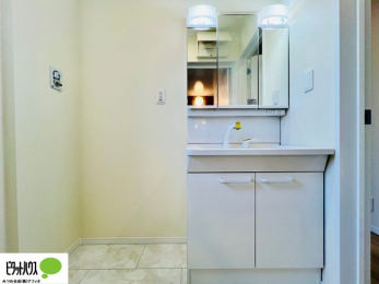 ʑEʏ@{Hʐ^@g₷VvȐʉϑB̎xx͂n܂܂B