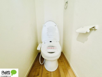 �g�C���@�{�H��ʐ^�@1�E2�K�E�H�V�����b�g�g�C�������B