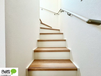 ̑@肷tKiBȂqlNz̕Sɏ艺ł܂B