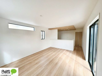 rO@16̃rÓAƋ̔zul₷`^łB߂₷Ƒ݂Ȃ̌ȅɁB