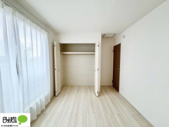 [@傫Ȏ[͂mׂG݂Ղ肵܂܂B