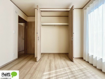 [@傫Ȏ[͂mׂG݂Ղ肵܂܂B