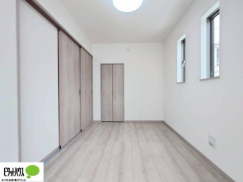 [@N[[bǵAEsA̒ߗނNN[\ł