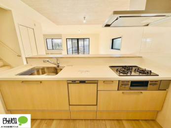 �L�b�`���@�Ƒ��Ƃ��b���Ȃ���y���������ł���J�E���^�[�L�b�`��