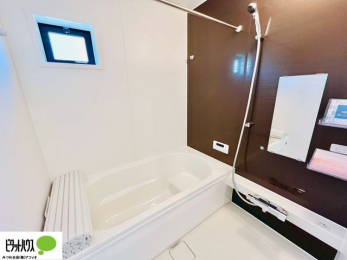 �����@1���̔�����������x���̓��͂��q�l�Ƃ̃R�~���j�P�[�V�����̏�Ƃ���