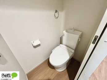 �g�C���@1�E2�K�E�H�V�����b�g�g�C�������B