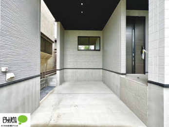 �@�r���g�C���K���[�W���̗p�B