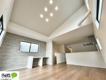 ���r���O�@�J����������z�V��̃��r���O�B